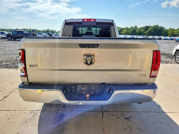 2018 RAM 1500 SLT