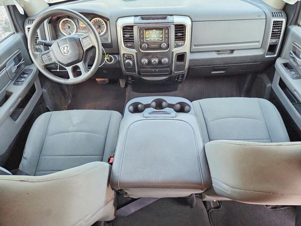 2018 RAM 1500 SLT