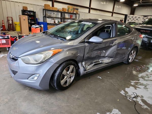 2012 HYUNDAI ELANTRA
