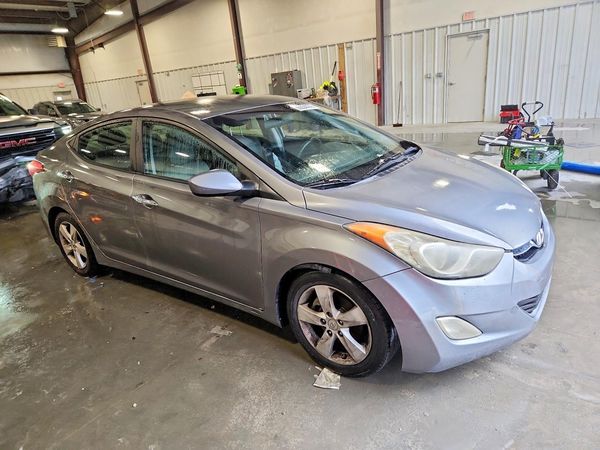 2012 HYUNDAI ELANTRA