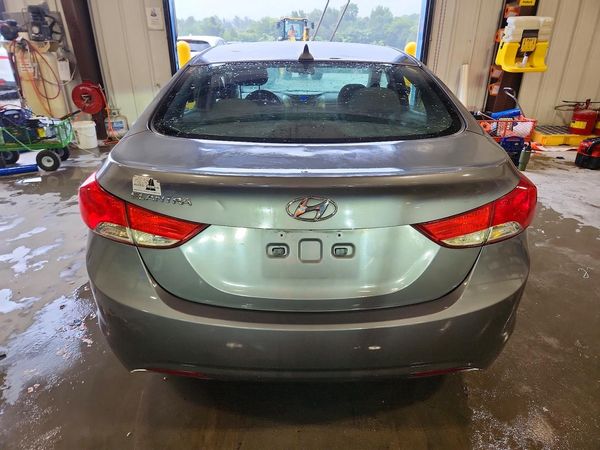 2012 HYUNDAI ELANTRA