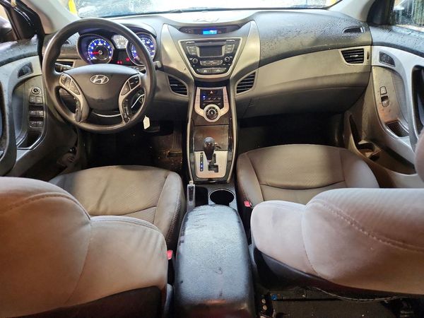 2012 HYUNDAI ELANTRA