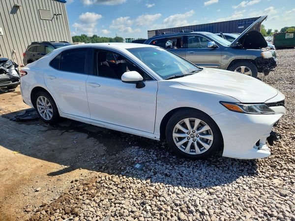 2018 TOYOTA CAMRY L/LE/SE/XLE — Passenger 3/4