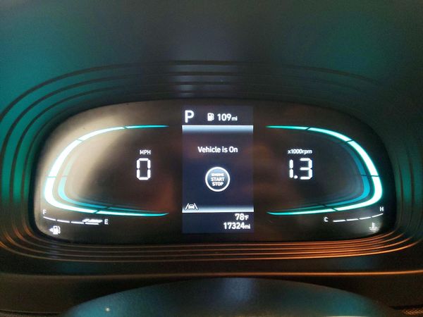 2025 HYUNDAI VENUE SEL, Limited