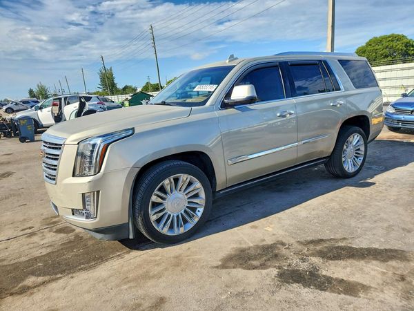 2016 CADILLAC ESCALADE