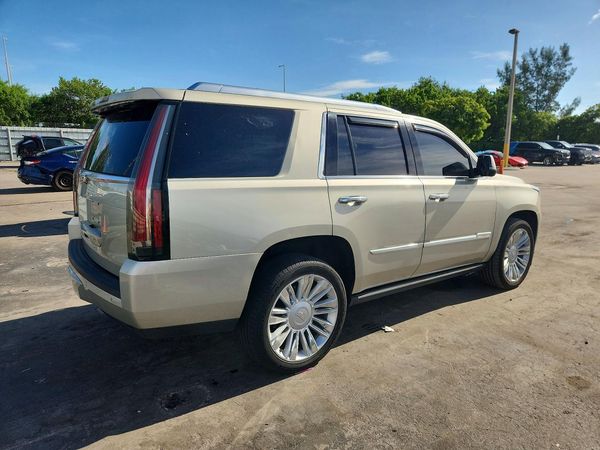 2016 CADILLAC ESCALADE