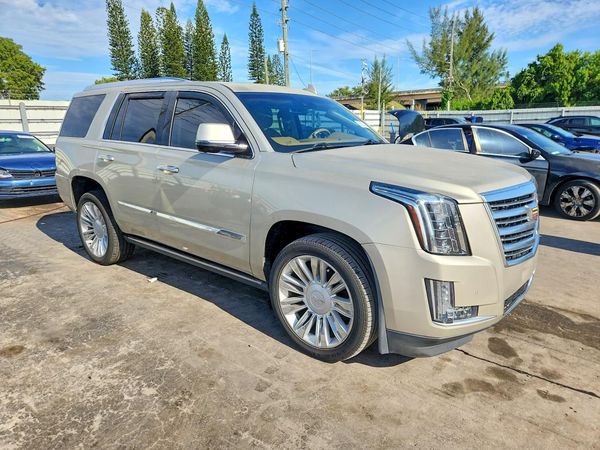 2016 CADILLAC ESCALADE