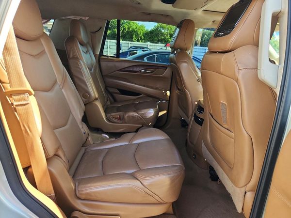 2016 CADILLAC ESCALADE