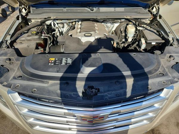 2016 CADILLAC ESCALADE