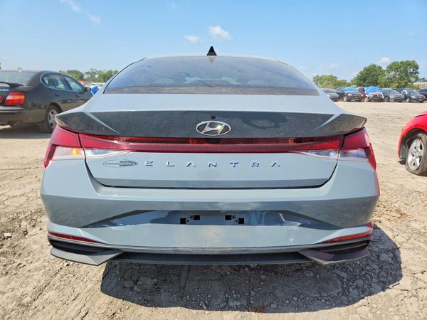 2022 HYUNDAI ELANTRA