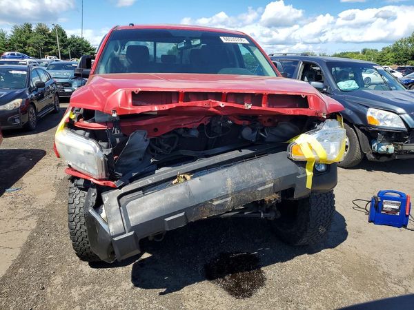 2015 TOYOTA TUNDRA SR5 Grade