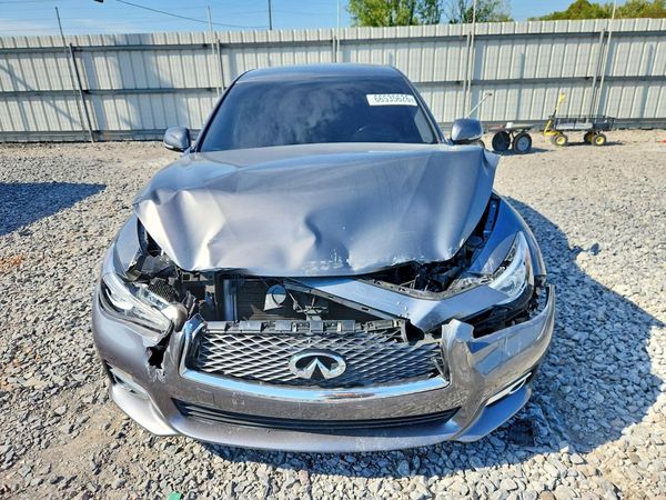 2015 INFINITI Q50