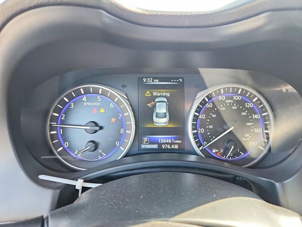 2015 INFINITI Q50