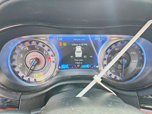 2019 CHRYSLER 300