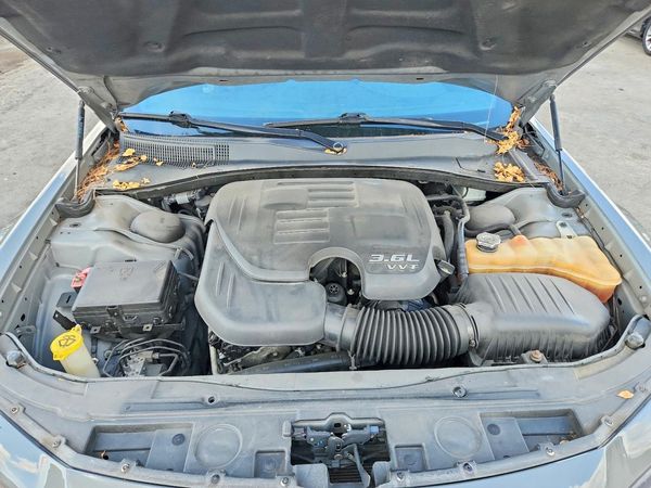 2019 CHRYSLER 300