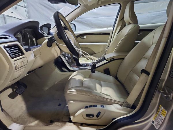 2016 VOLVO XC70 SV35 Platinum
