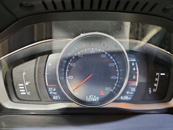 2016 VOLVO XC70 SV35 Platinum