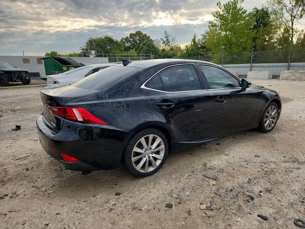 2016 LEXUS IS 200t