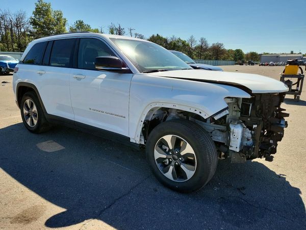 2023 JEEP GRAND CHEROKEE