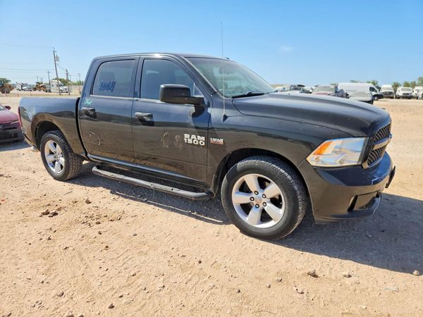 2015 RAM 1500 ST — Passenger 3/4