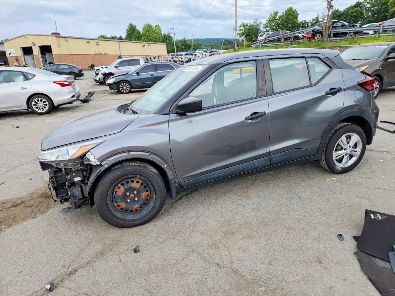 2021 NISSAN KICKS