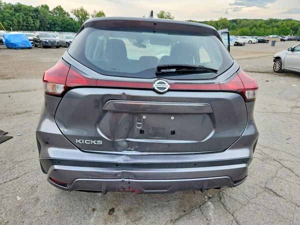 2021 NISSAN KICKS