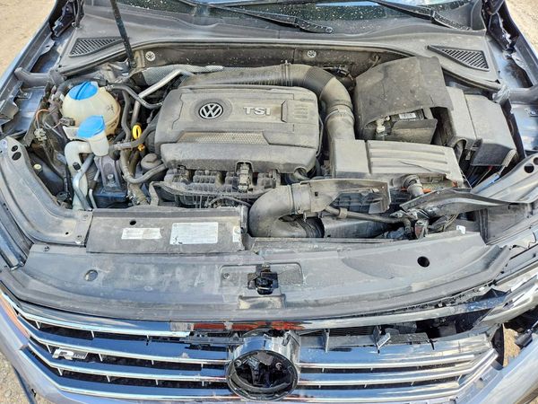 2017 VOLKSWAGEN PASSAT