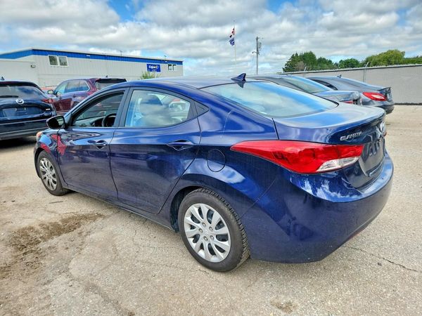2013 HYUNDAI ELANTRA