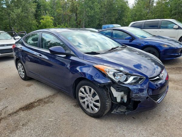 2013 HYUNDAI ELANTRA