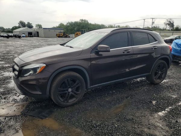 2015 MERCEDES-BENZ GLA GLA250 4-MATIC
