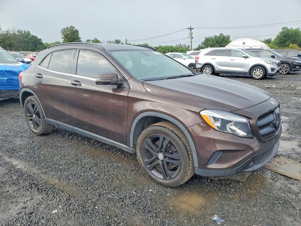 2015 MERCEDES-BENZ GLA GLA250 4-MATIC