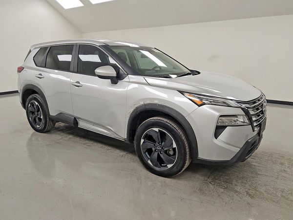 2024 NISSAN ROGUE SV — Passenger 3/4