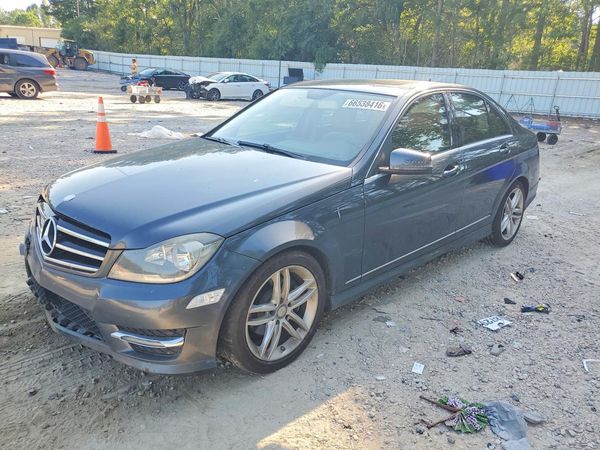 2014 MERCEDES-BENZ C