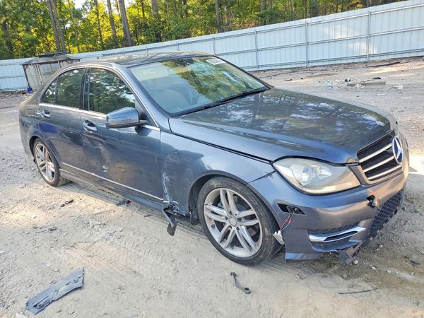 2014 MERCEDES-BENZ C