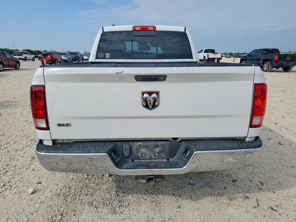 2017 RAM 1500 SLT