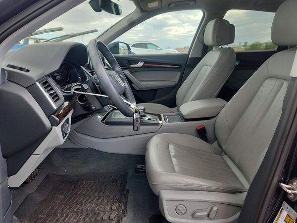 2019 AUDI Q5 quattro Premium Plus