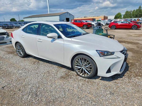 2017 LEXUS IS 300