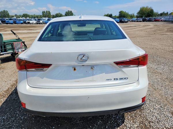 2017 LEXUS IS 300