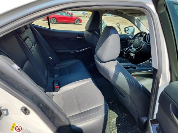 2017 LEXUS IS 300