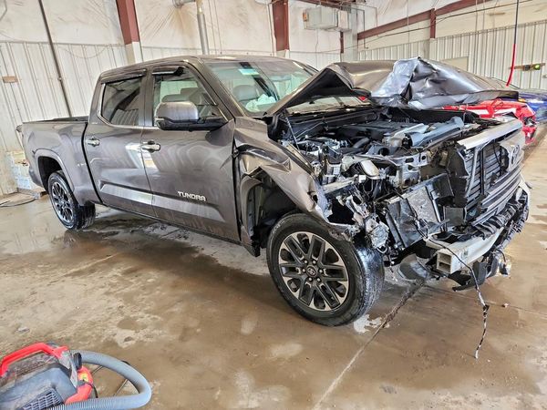 2025 TOYOTA TUNDRA