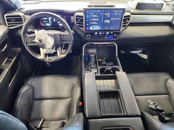 2025 TOYOTA TUNDRA