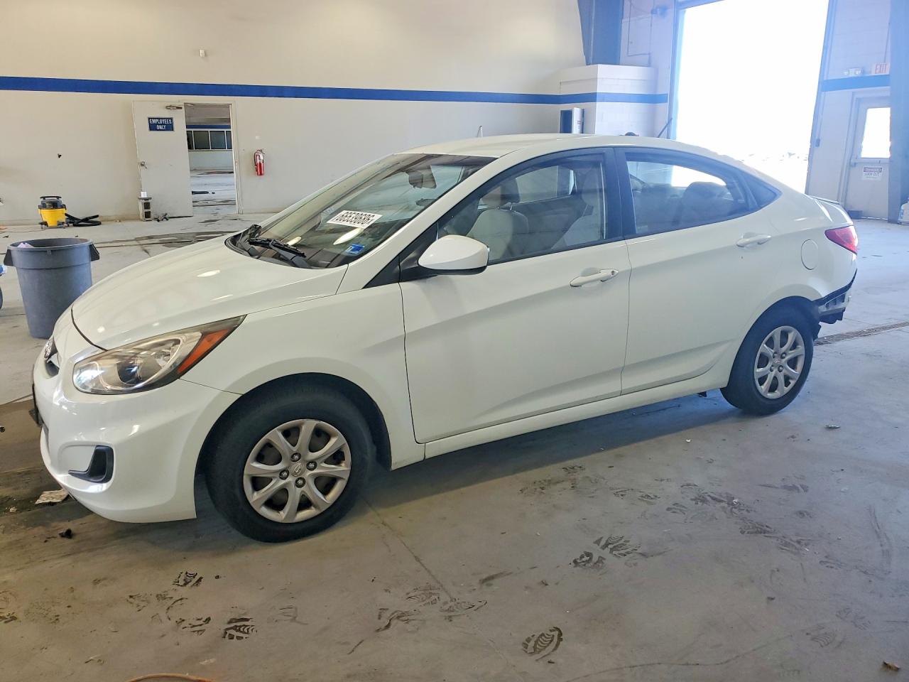 2012 HYUNDAI ACCENT GL (Middle-low grade)