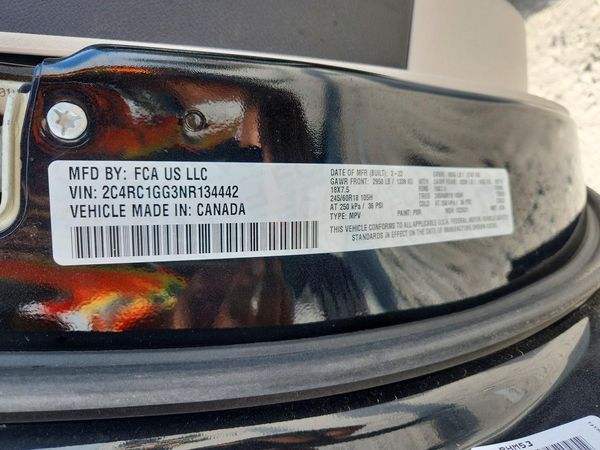 2022 CHRYSLER PACIFICA Limited
