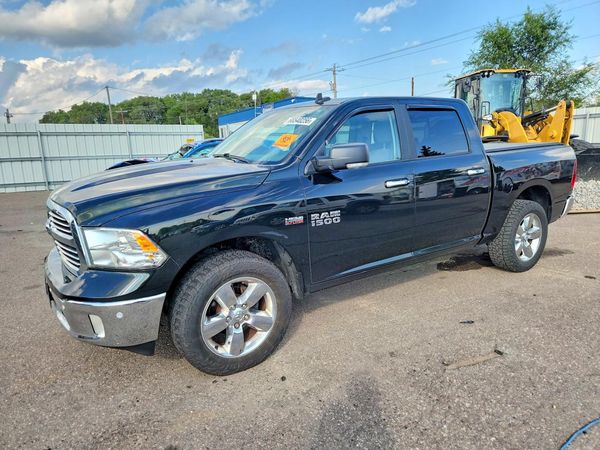2017 RAM 1500 SLT