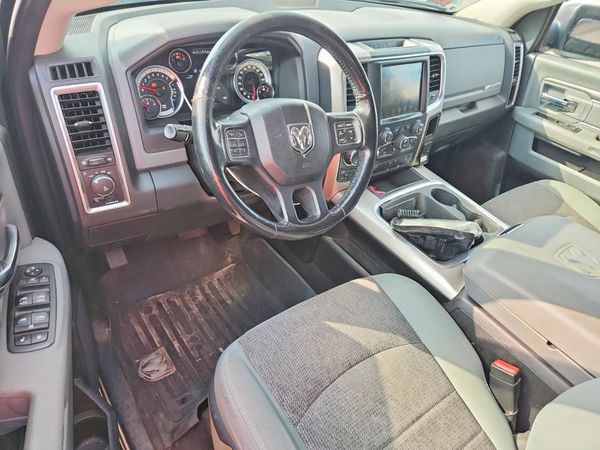 2017 RAM 1500 SLT