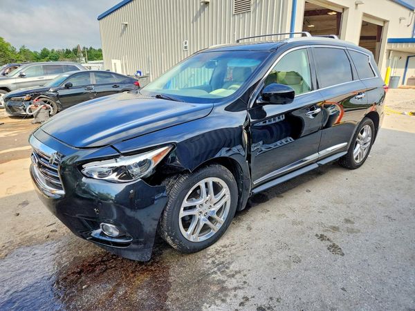 2013 INFINITI JX35 — Front 3/4