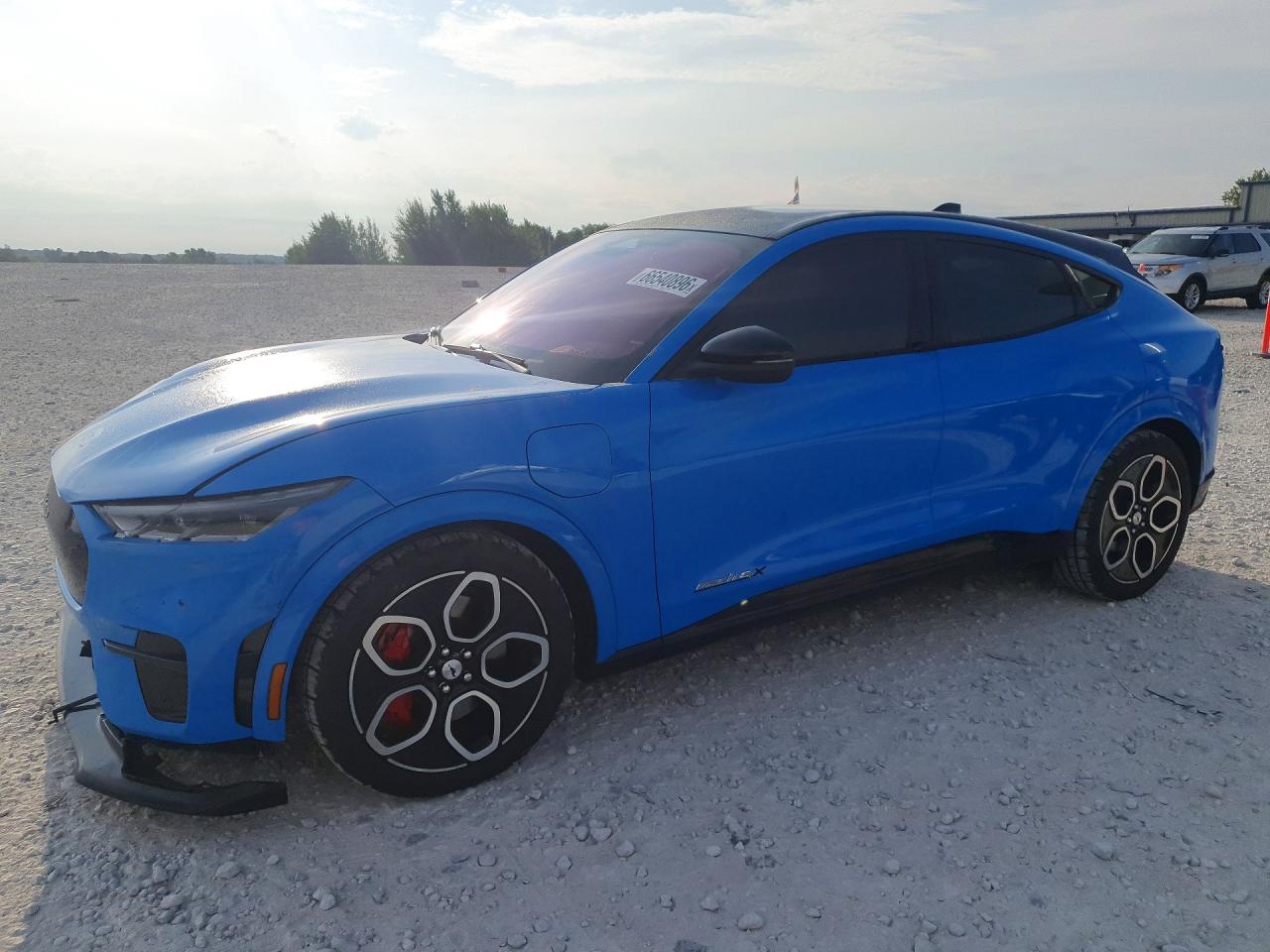 2021 FORD MUSTANG GT — Front 3/4