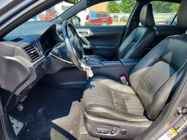 2013 LEXUS CT 200h