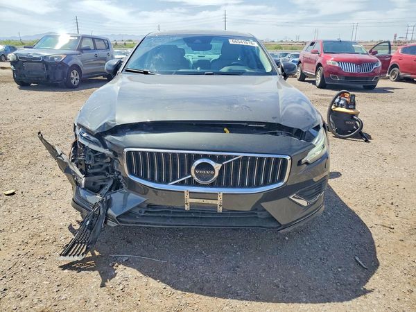 2022 VOLVO S60 Inscription