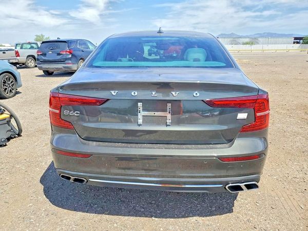 2022 VOLVO S60 Inscription